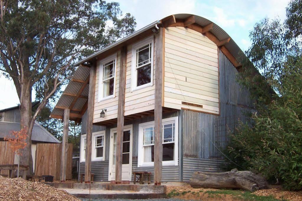 Old Leura Dairy Hotel Exterior photo